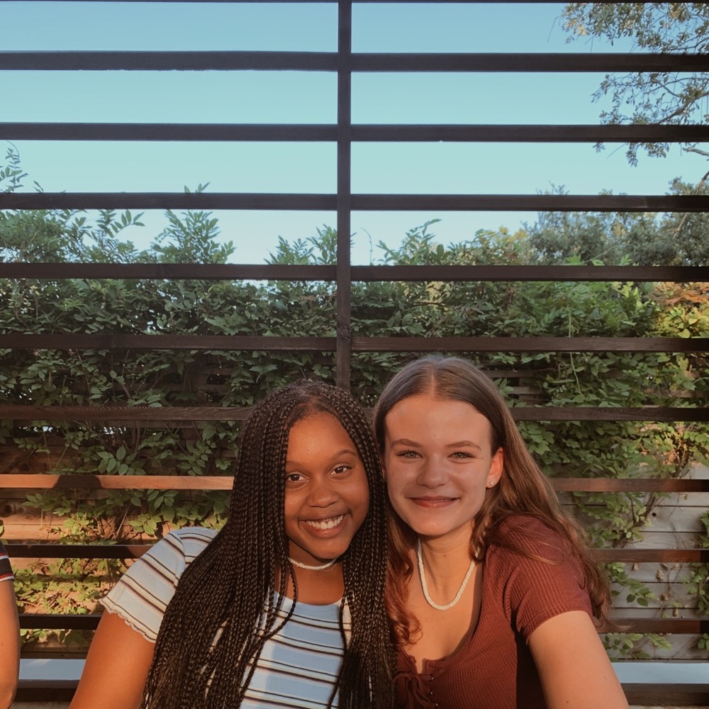 Meet your Posher, Hazina